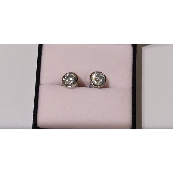 CERTIFIED~2 Carat Genuine Moissanite Round Bezel Set Stud Earrings - Picture 2 of 5